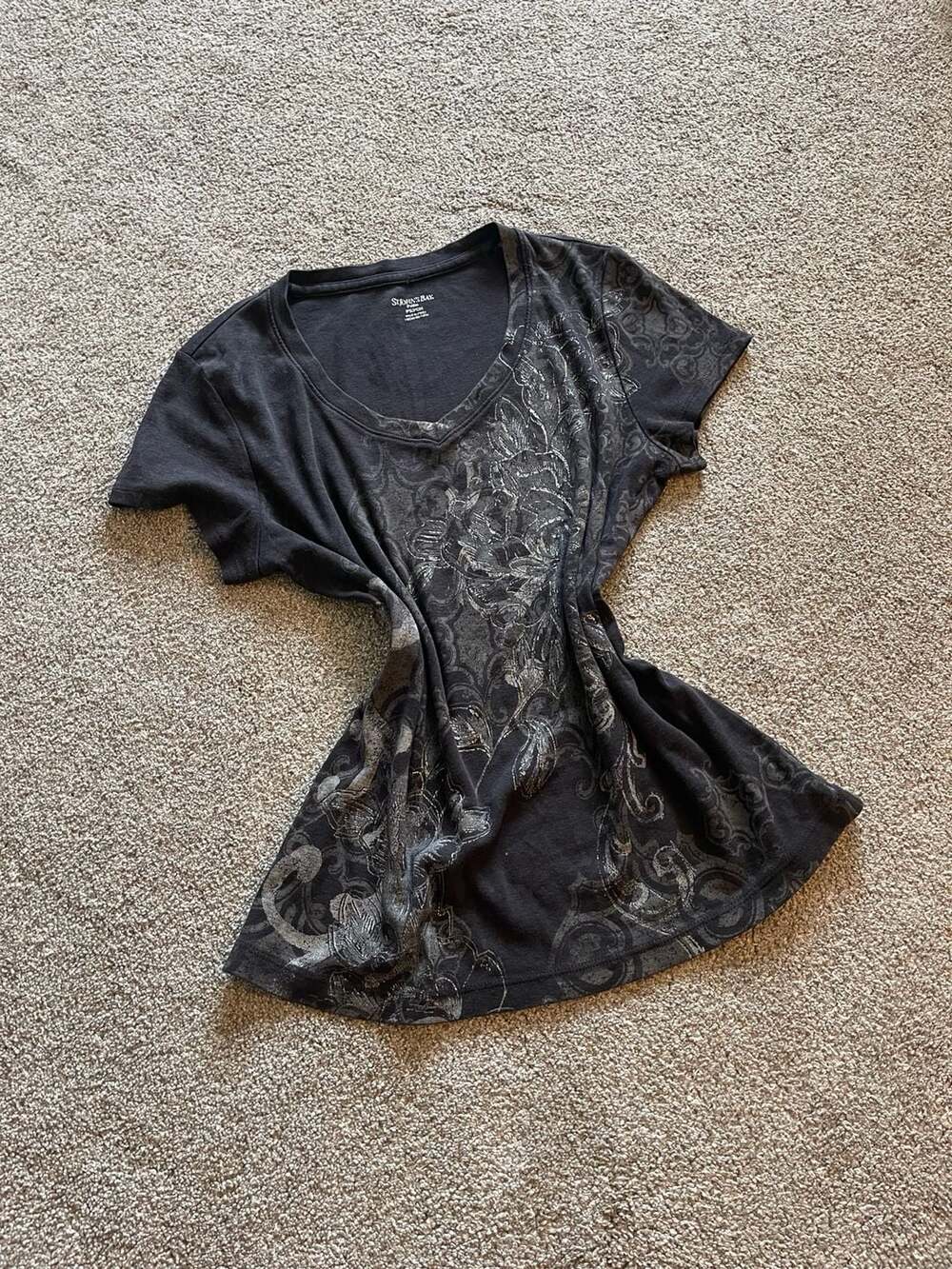 St John's Bay Petite Pse/pch Dark Gray Floral Scroll V-Neck T-Shirt